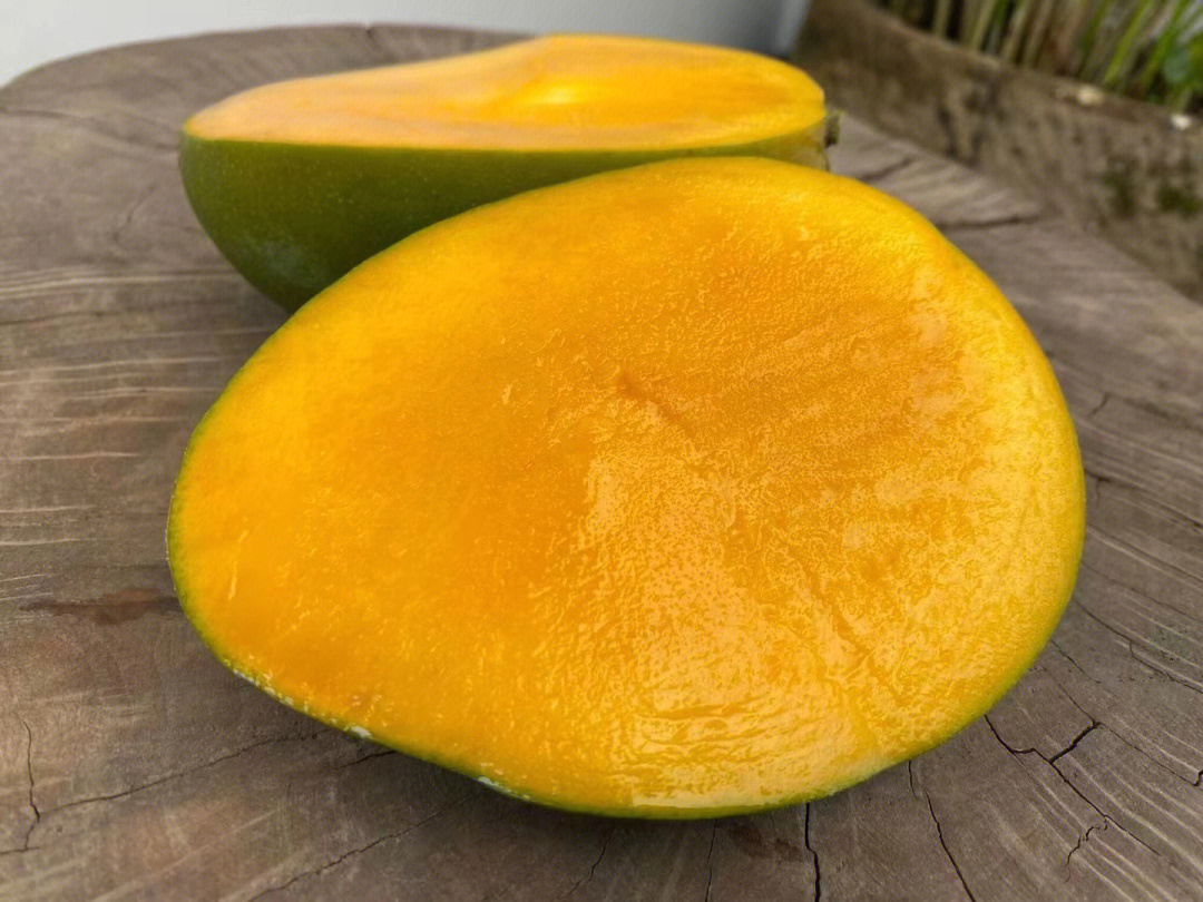 青皮澳芒当季必吃的芒果皮薄肉厚核小