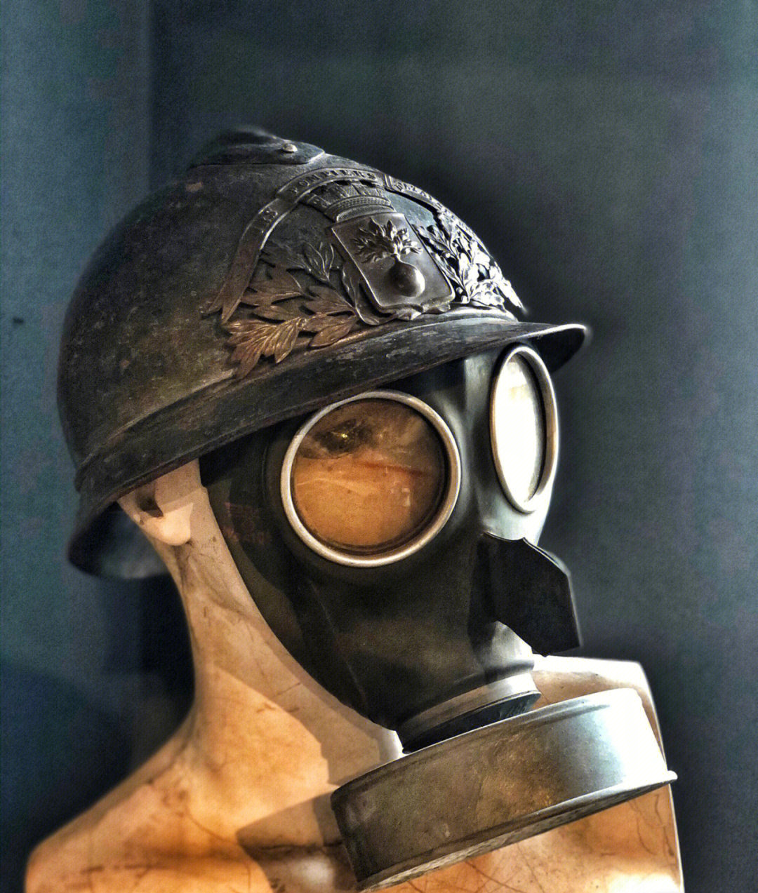 一战法国亚德里安步兵盔