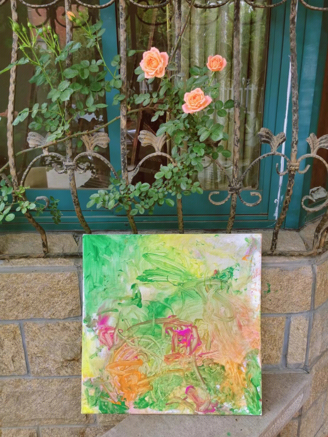 考拉小时候的画他取名叫彩虹遇见花