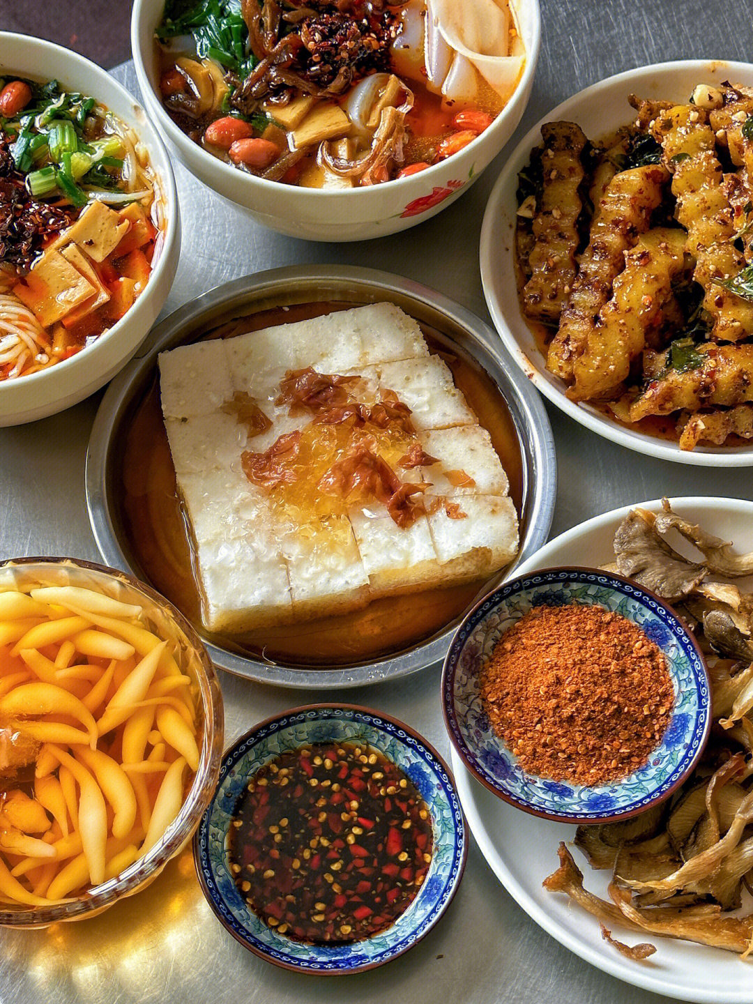 弥勒坐高铁08都要来吃的弥勒小吃60冰漂粑