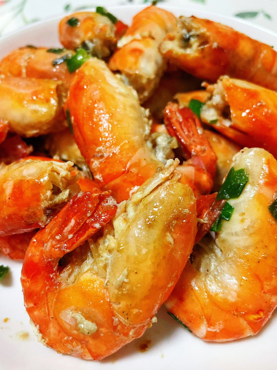 做法简单却能撞击味蕾的盐焗罗氏虾,鲜嫩无比每一只