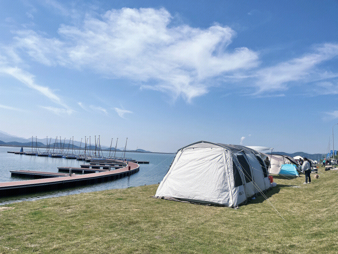 兰湖旅游度假区露营图片