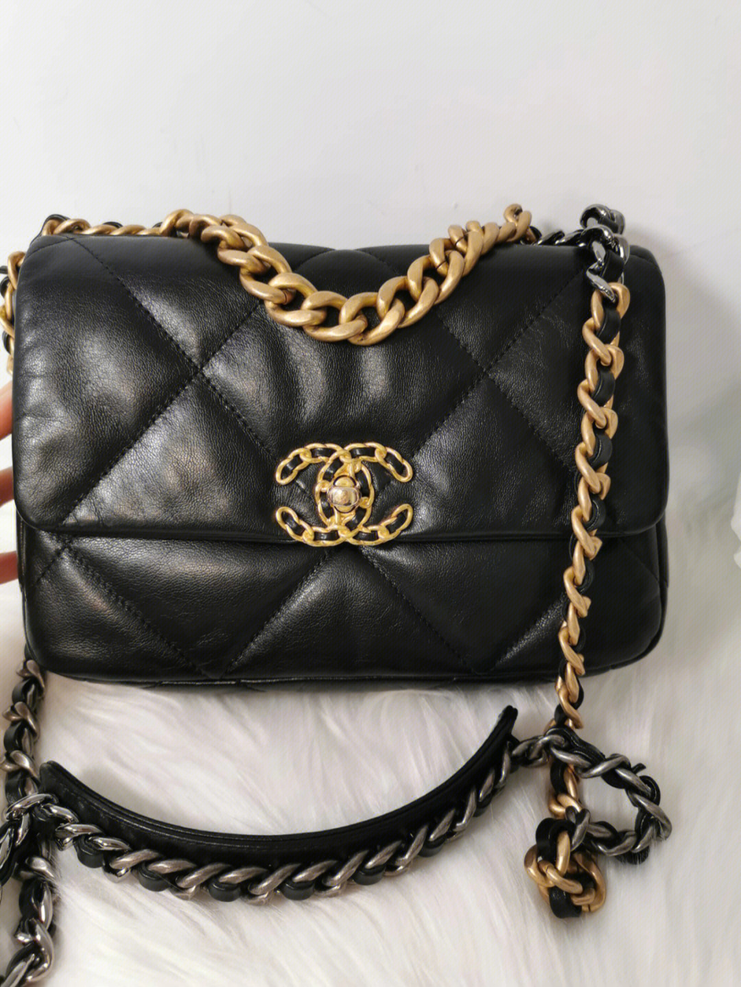 chanel19bag黑金小号山羊皮