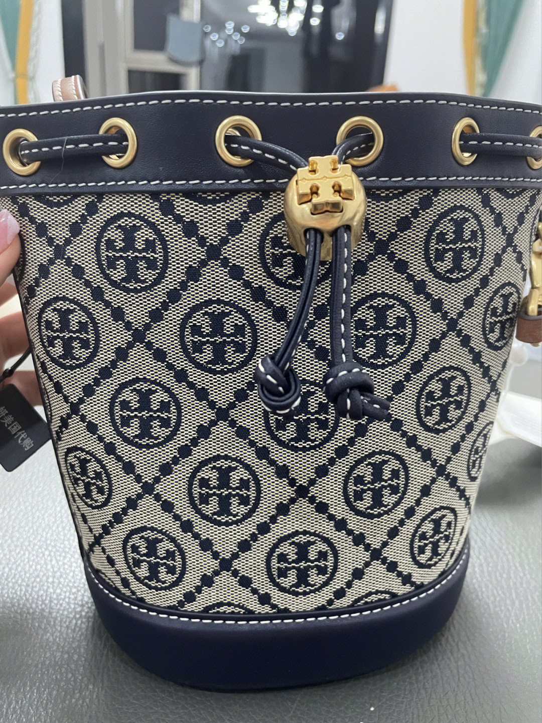 toryburch水桶包验真假图片