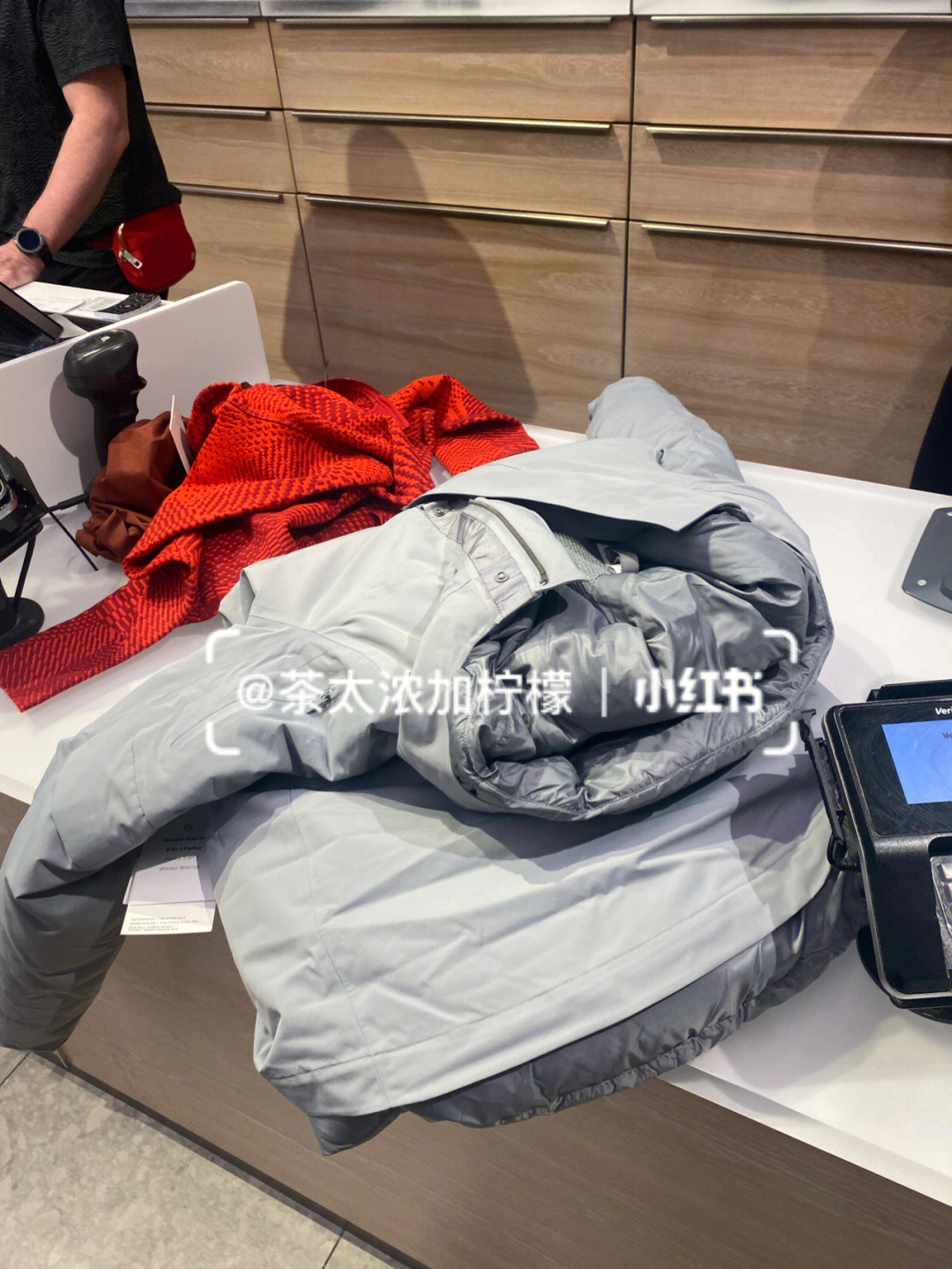 lululemon实体继续捡漏366折parka重新相遇