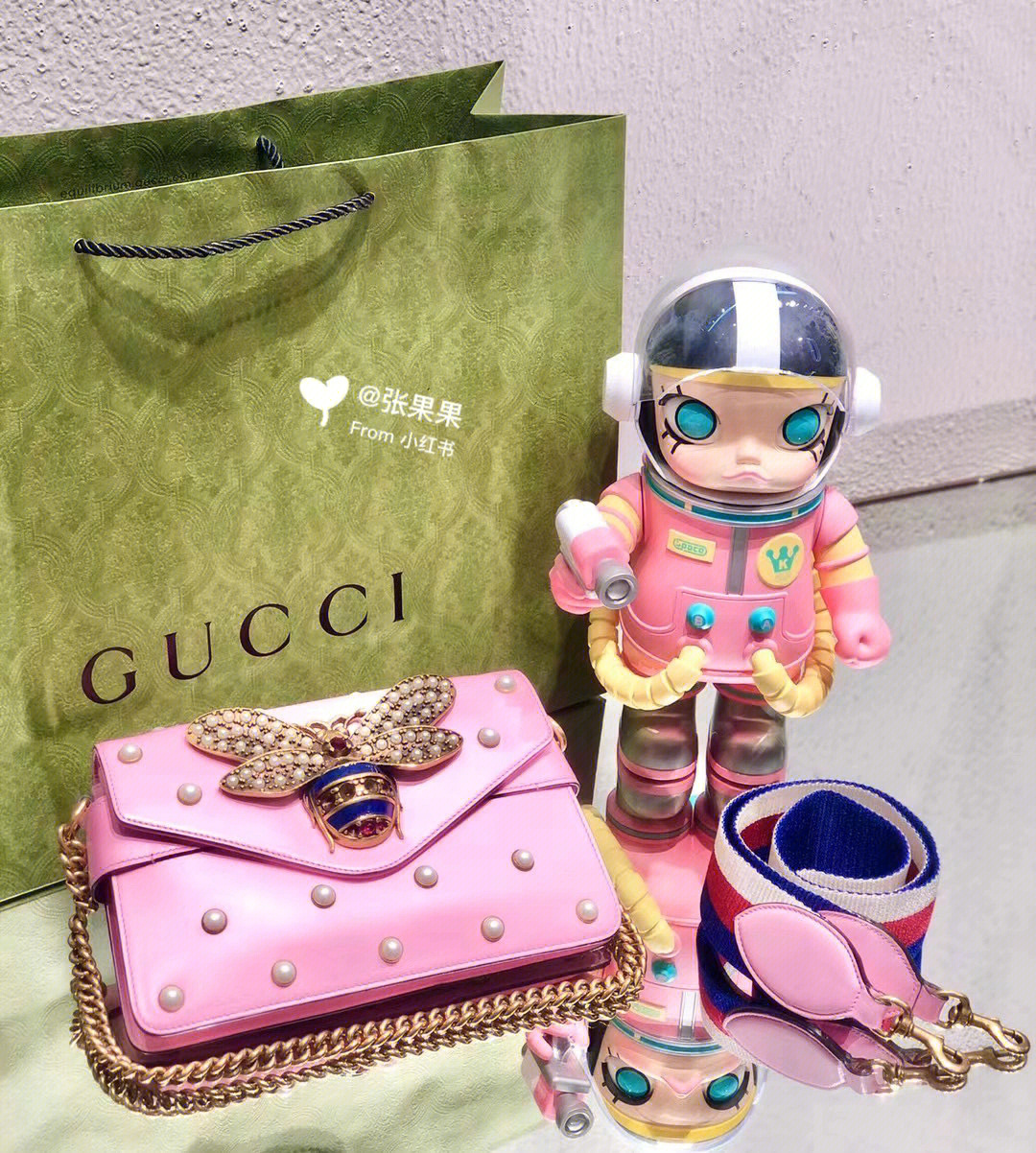 gucci古驰broadway粉色珍珠蜜蜂包