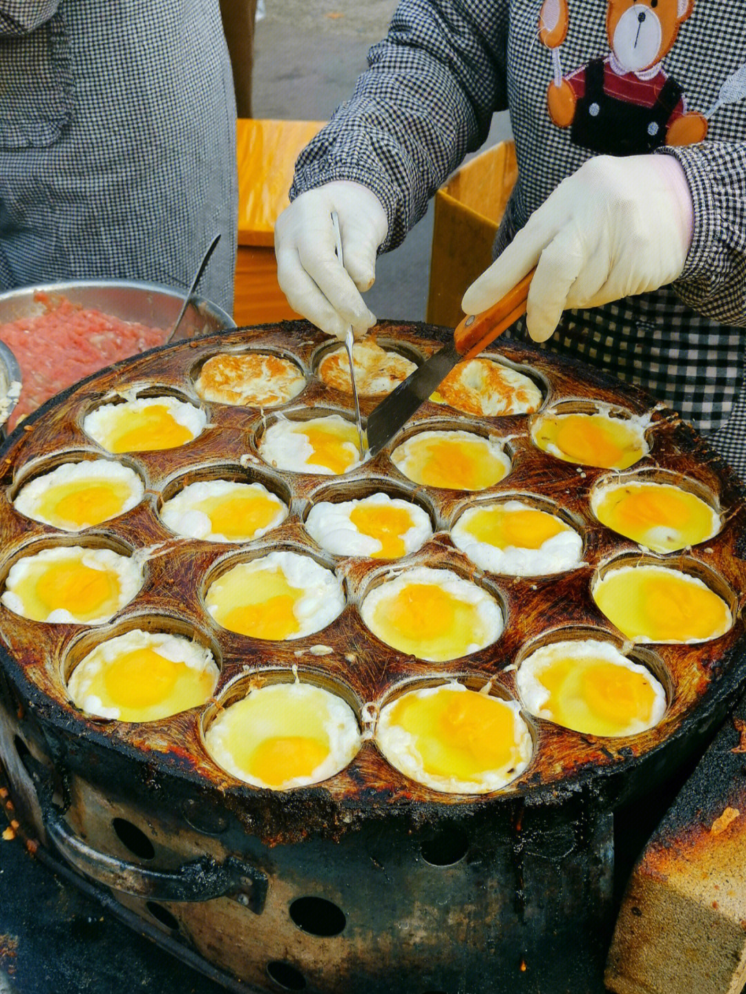 青岛兴山路早市的鸡蛋汉堡你值得拥有