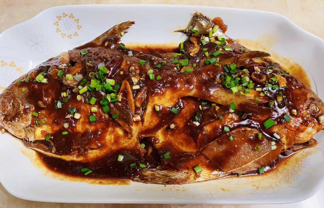 超好吃的红烧鲳鱼简单美味的快手家常菜