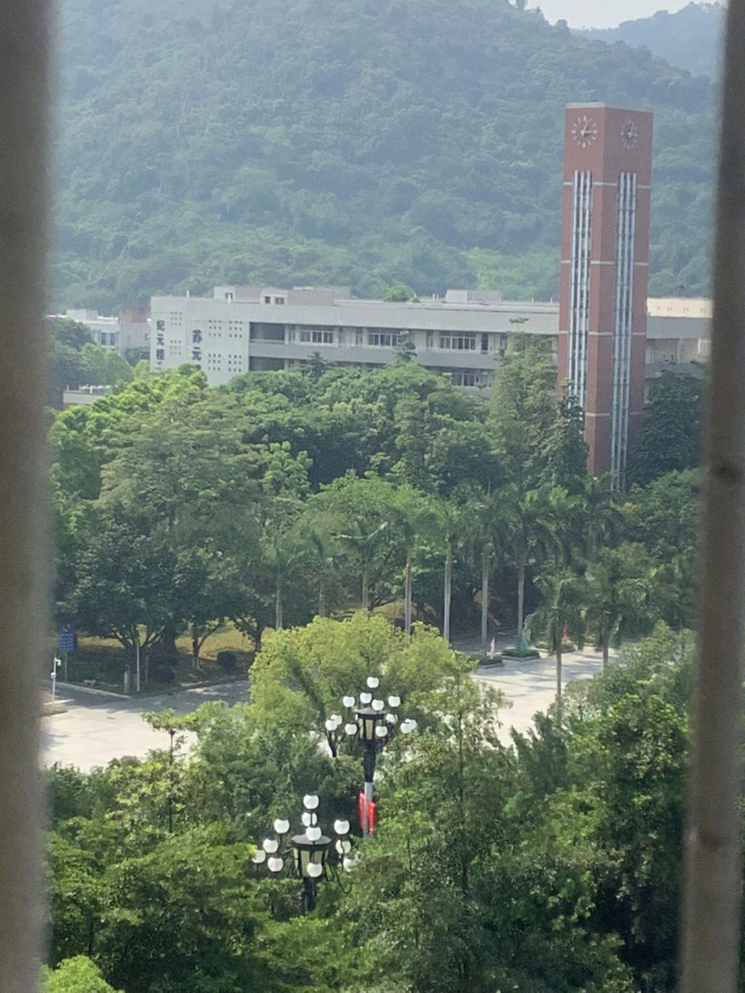 广州市铁二中学图片