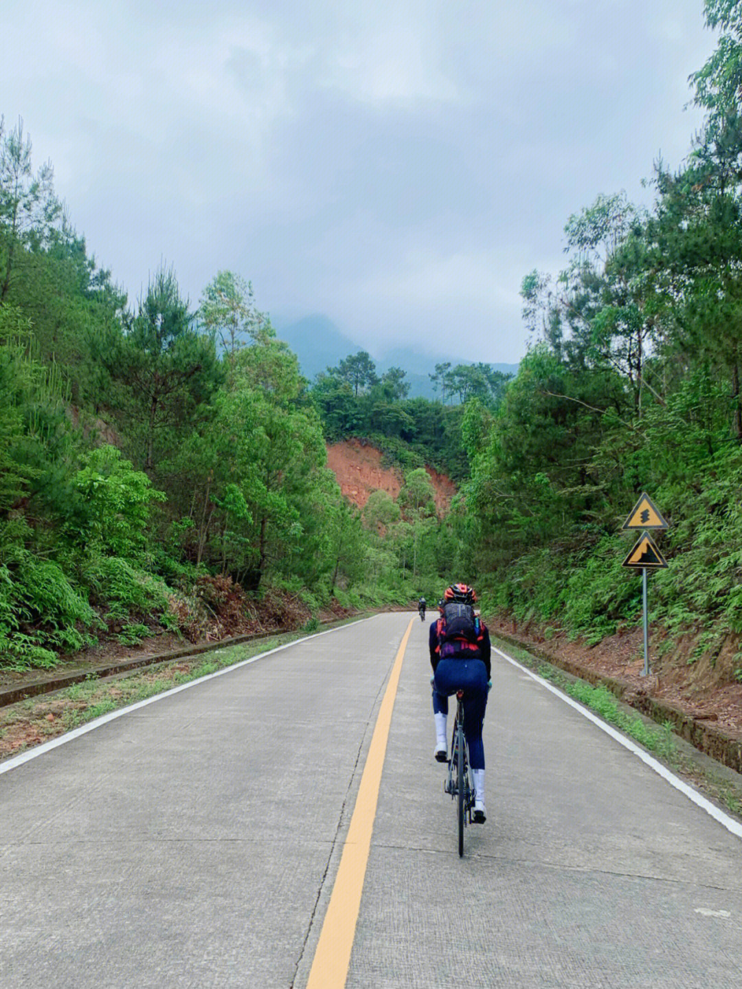 万绿湖开车绕湖路线图片