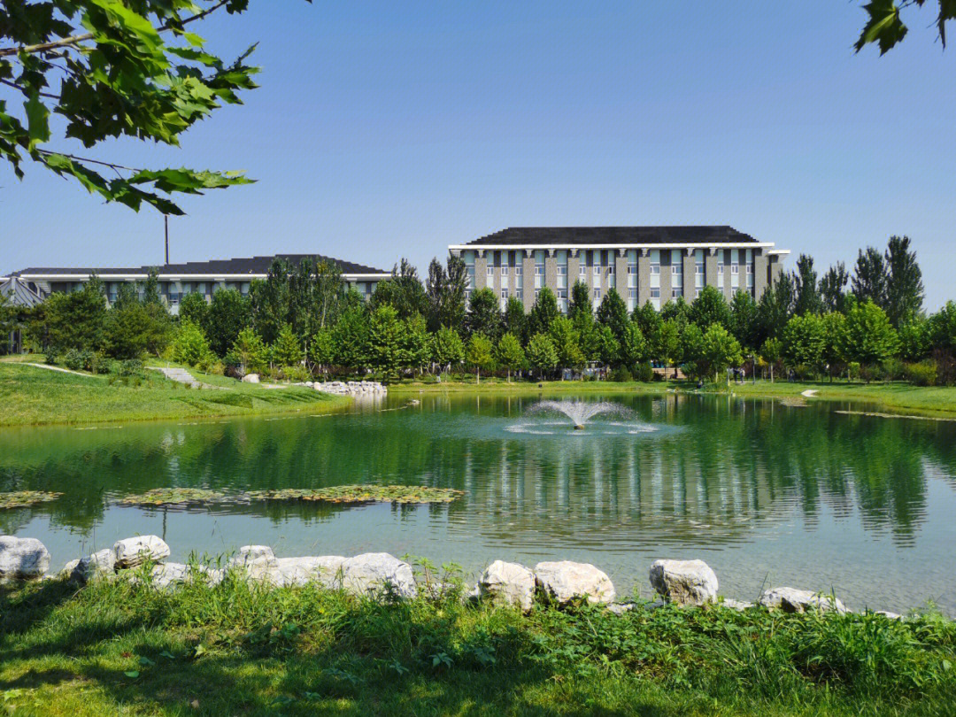 北京中医药大学风景图片