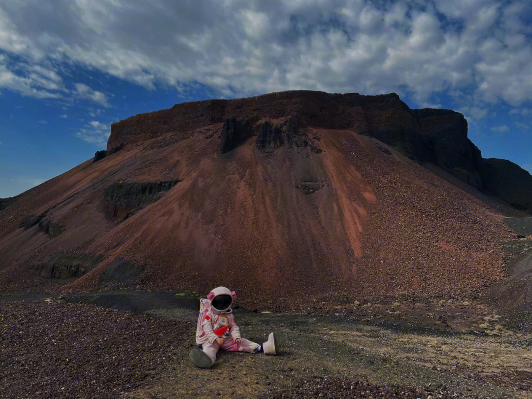 乌兰察布六号火山and触手可及的星空