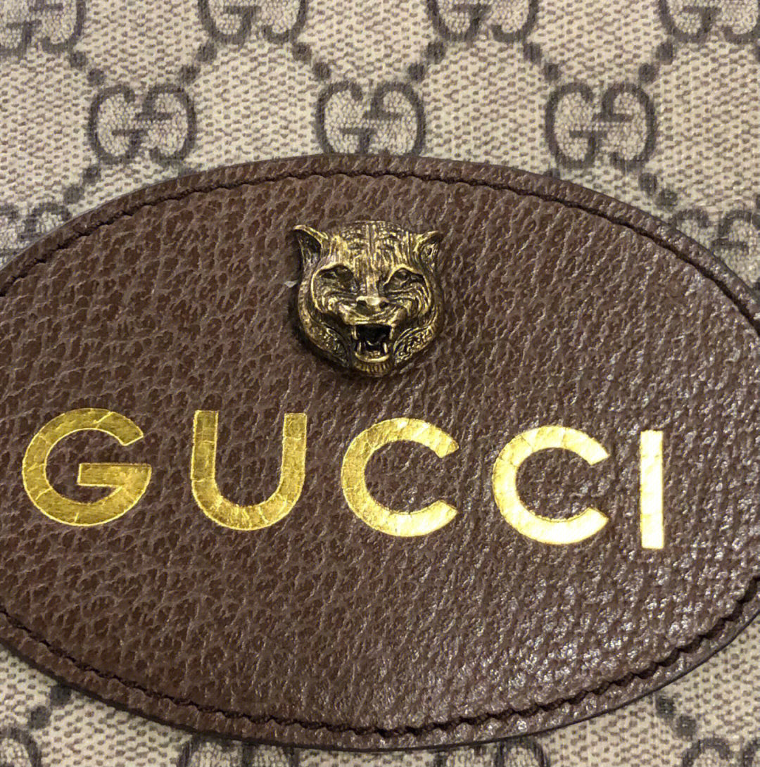 gucci皮标图片