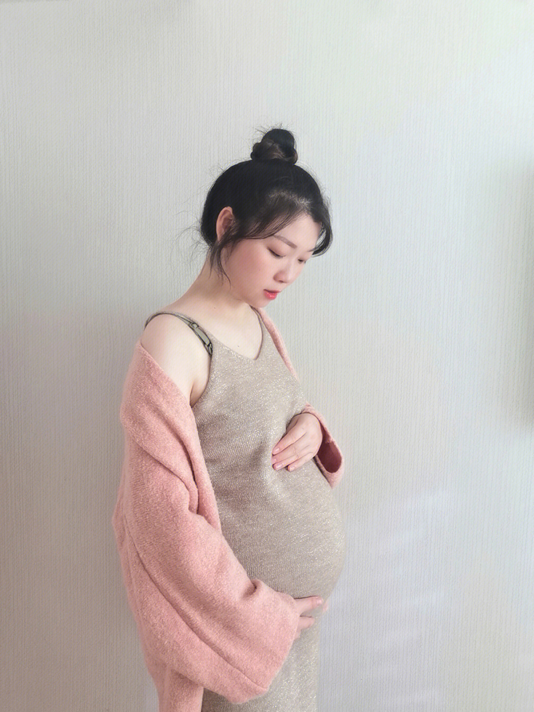 女生怀孕自拍图片