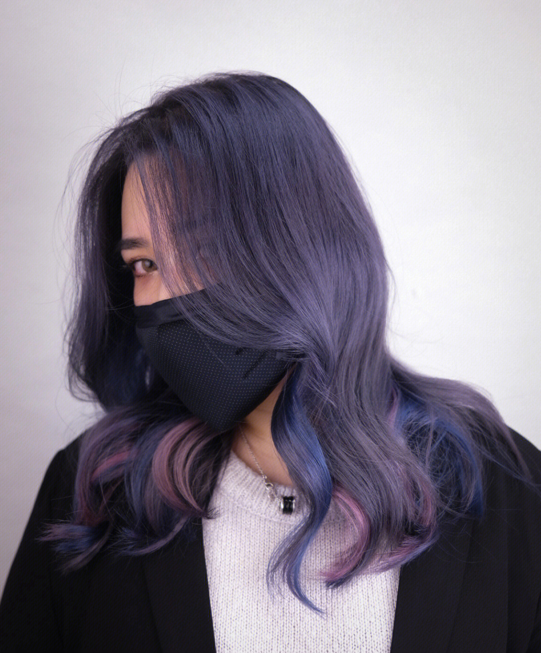 头发超级显白,蓝紫色调会越掉越好看刚染出的蓝紫色超酷后期掉色成