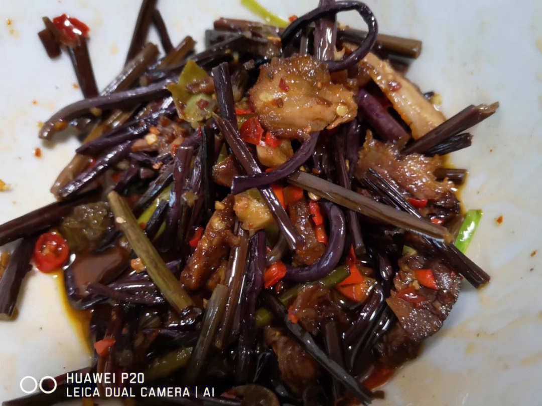 干蕨菜炒腊肉做法图片