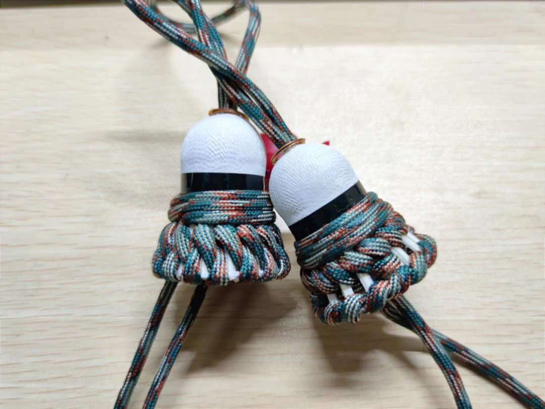 羽毛球挂件编织方法图片