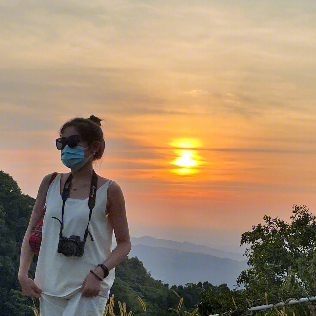 6:28太阳升起～爬山的疲惫全被治愈了#龙泉山#夜爬龙泉山#看日出