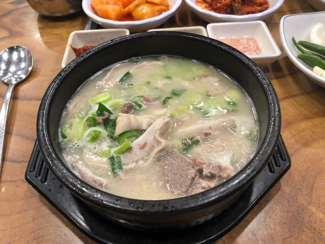 最最好吃的釜山猪肉汤饭