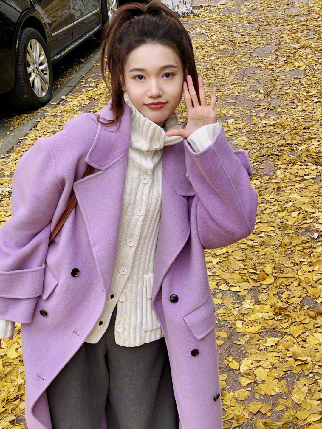 紫色大衣  