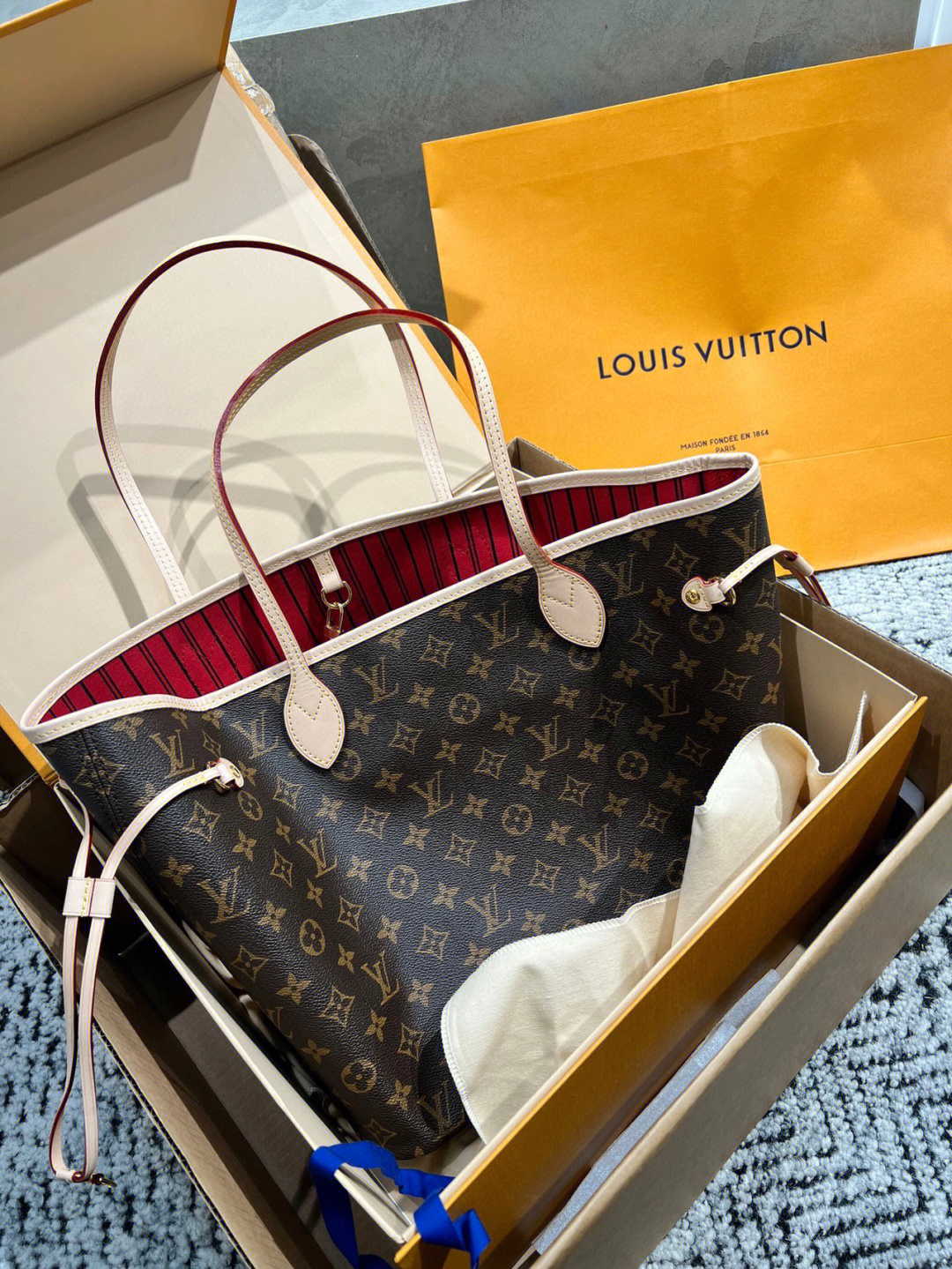 lv neverfull 老花购物袋红色内里中号