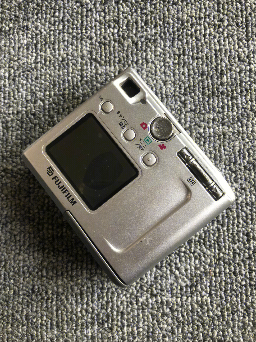 富士方块相机finepix4500
