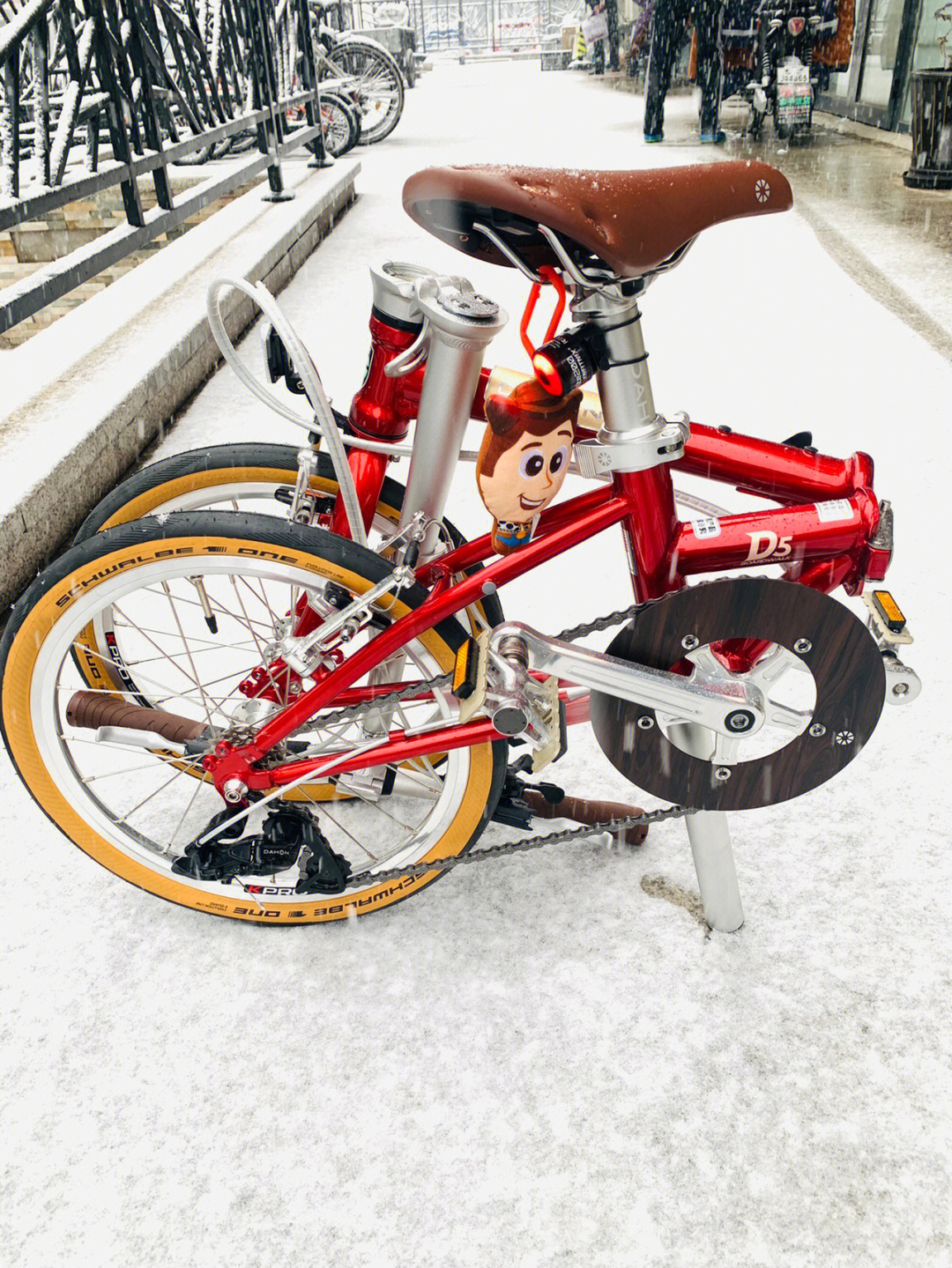 下雪天改装自行车的都是真爱