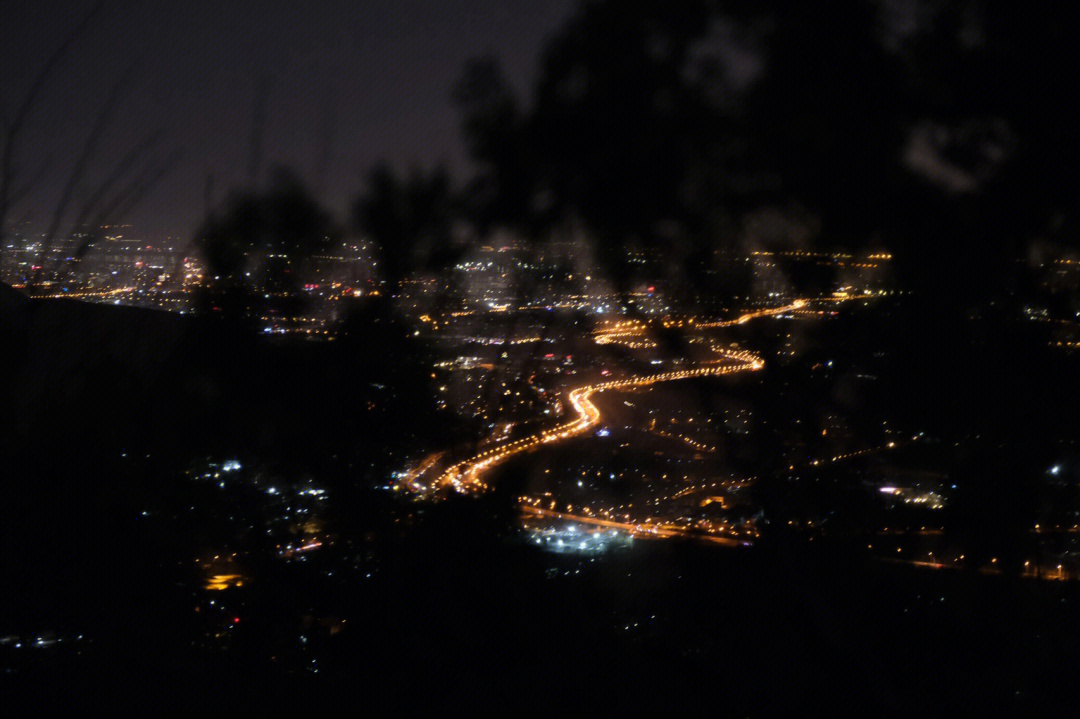 北京山顶看夜景开车图片