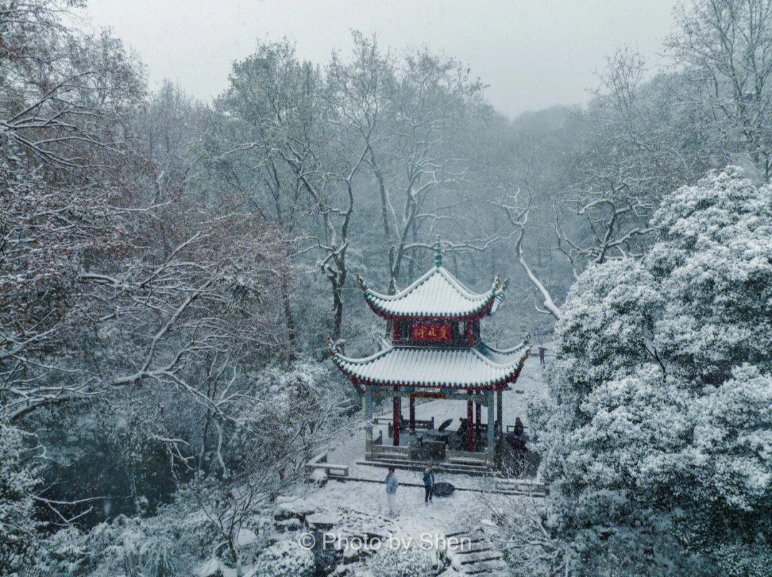 长沙岳麓山雪景图片