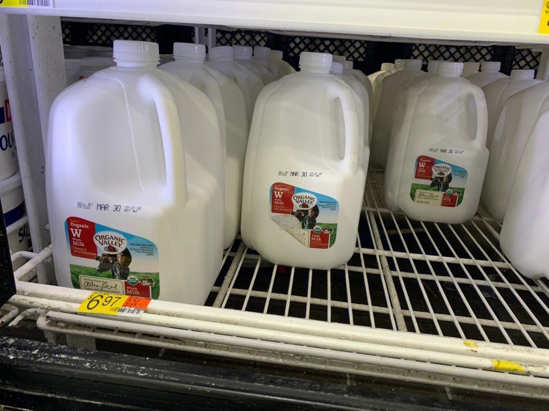 沃尔玛牛奶超市图片