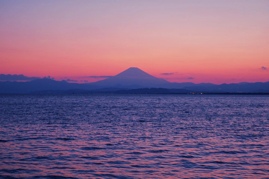 江之岛看到的富士山