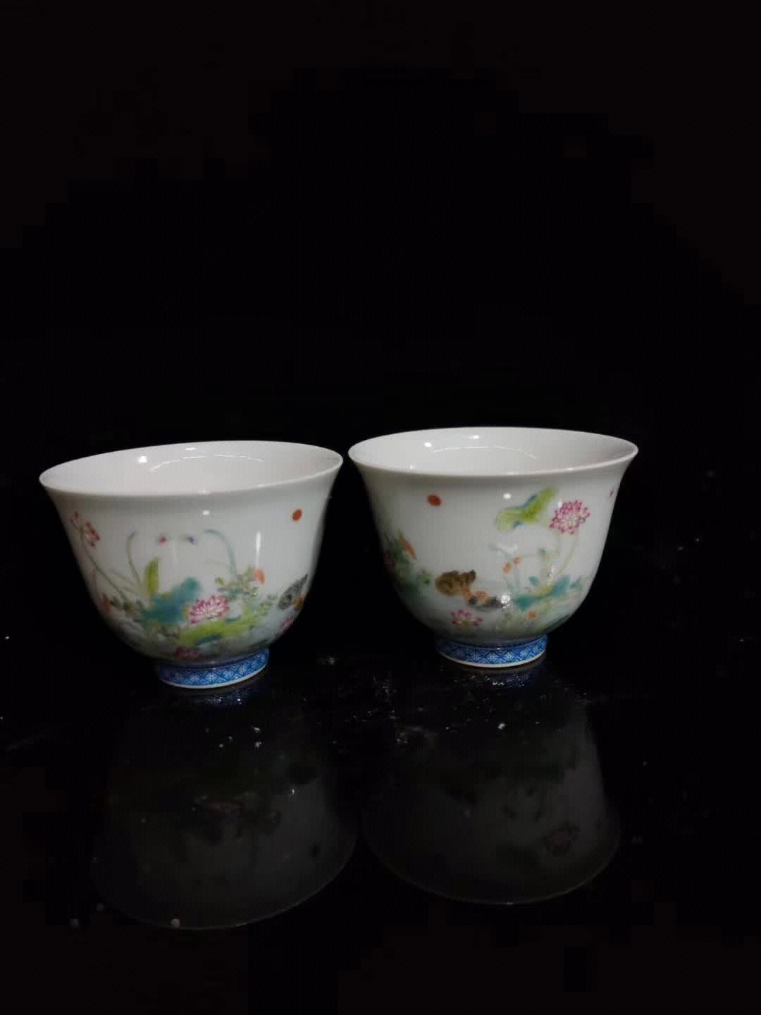 珐琅彩荷花纹杯-雍正年制【九五品】