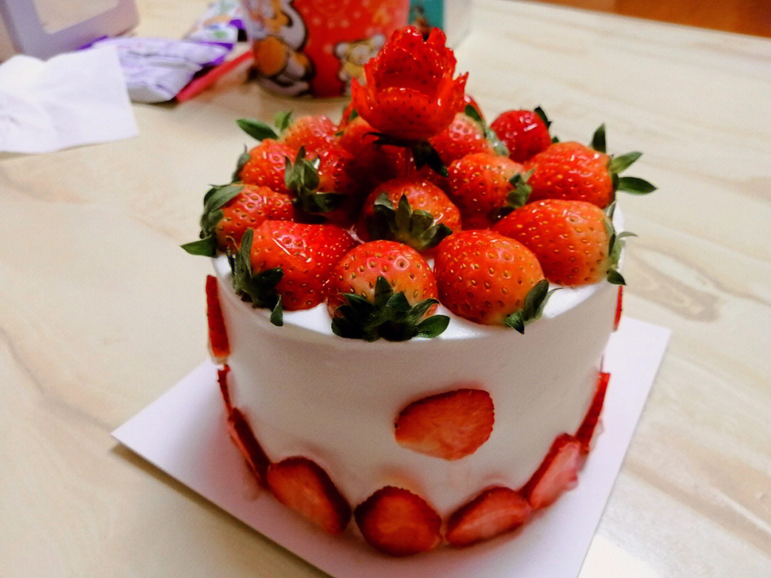 草莓蛋糕真实图片图片