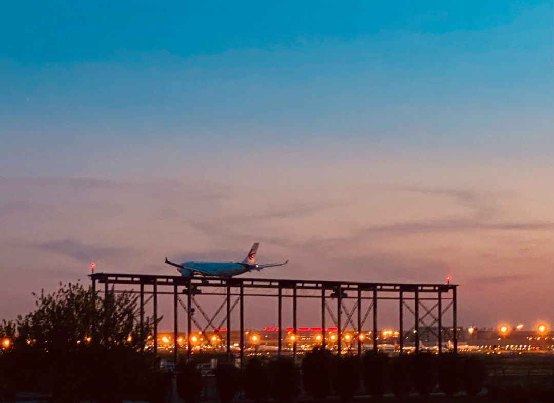 虹桥机场自拍图片