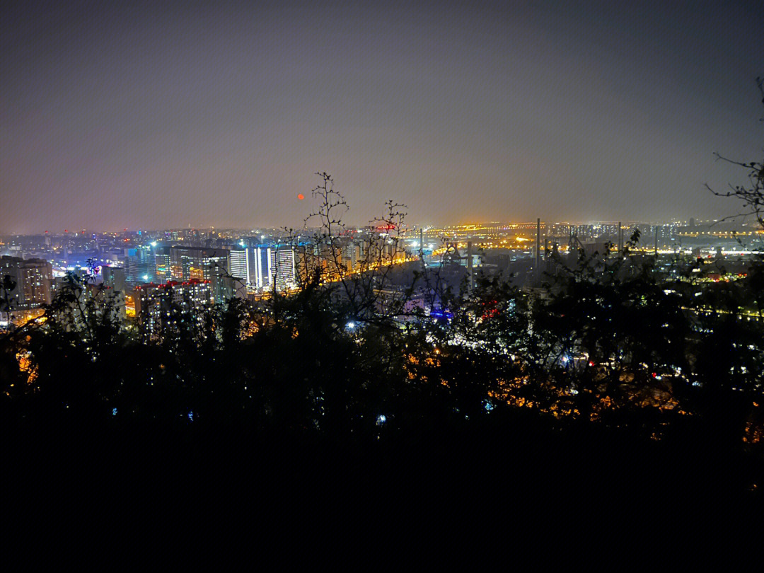 北京山顶看夜景开车图片