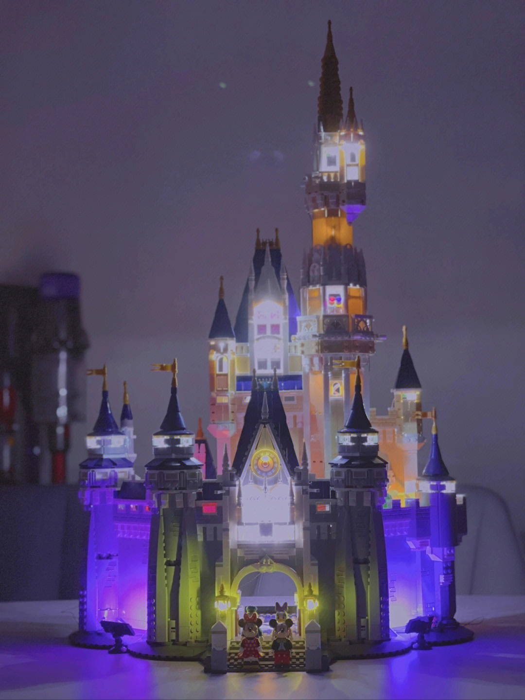 乐高迪士尼城堡灯饰灰姑娘的水晶鞋在哪