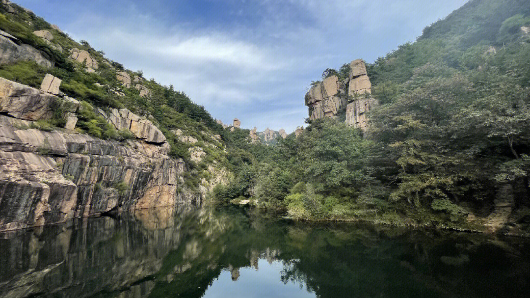 青岛版日照金山