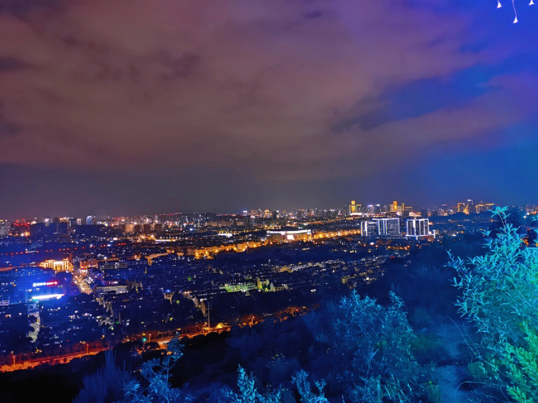 义乌南山公园夜景图片
