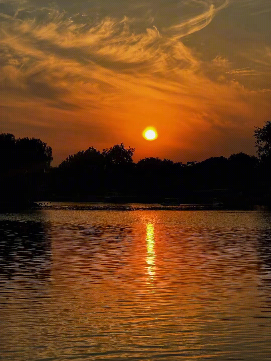 北京后海的夕阳