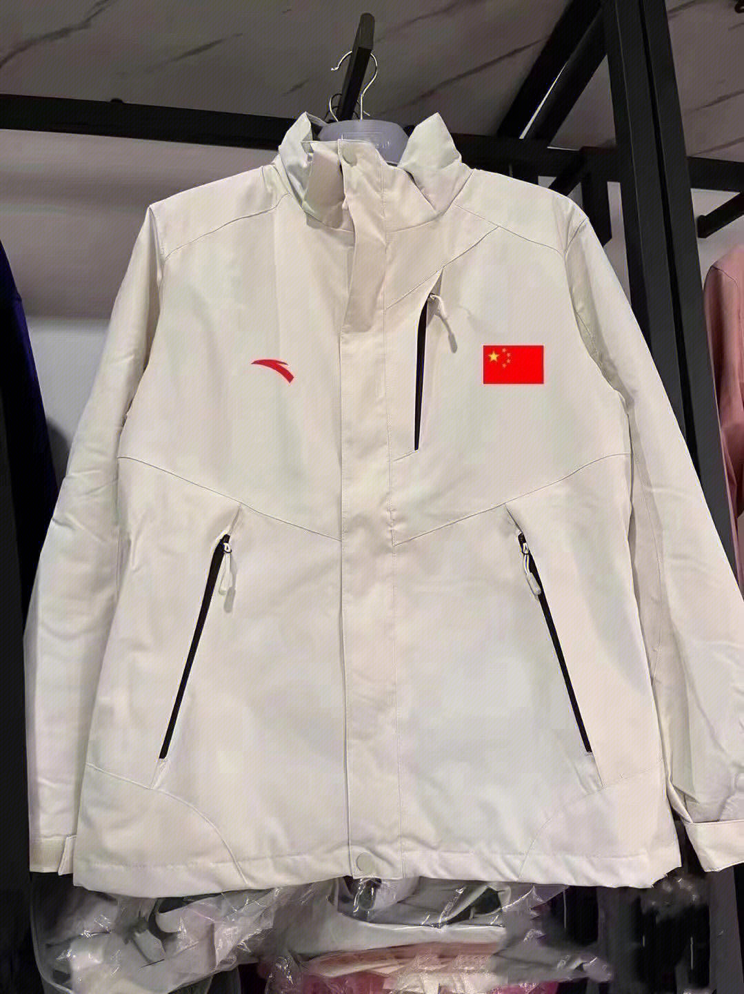 安踏国旗三合一版本可拆卸