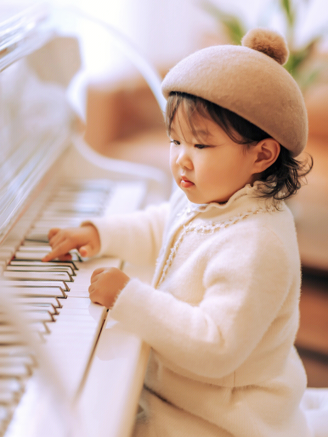 nonono现在还可以带娃去逛钢琴馆—————————小七现在快两岁半