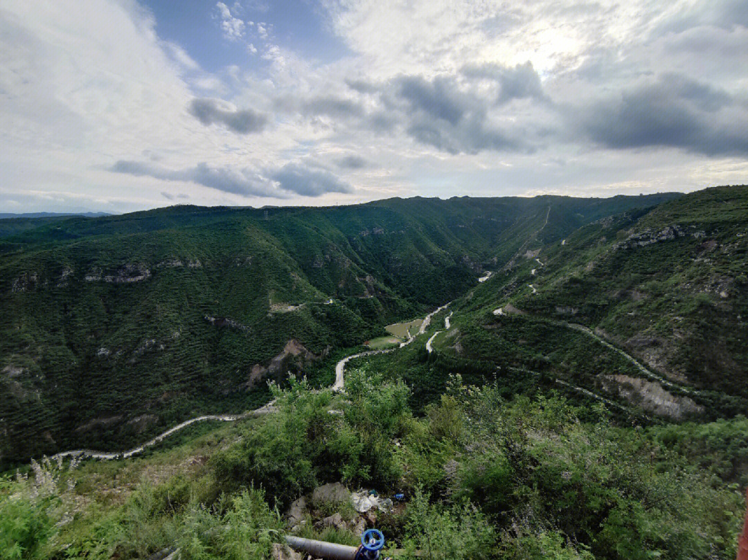 太原玉泉山瀑布餐厅图片