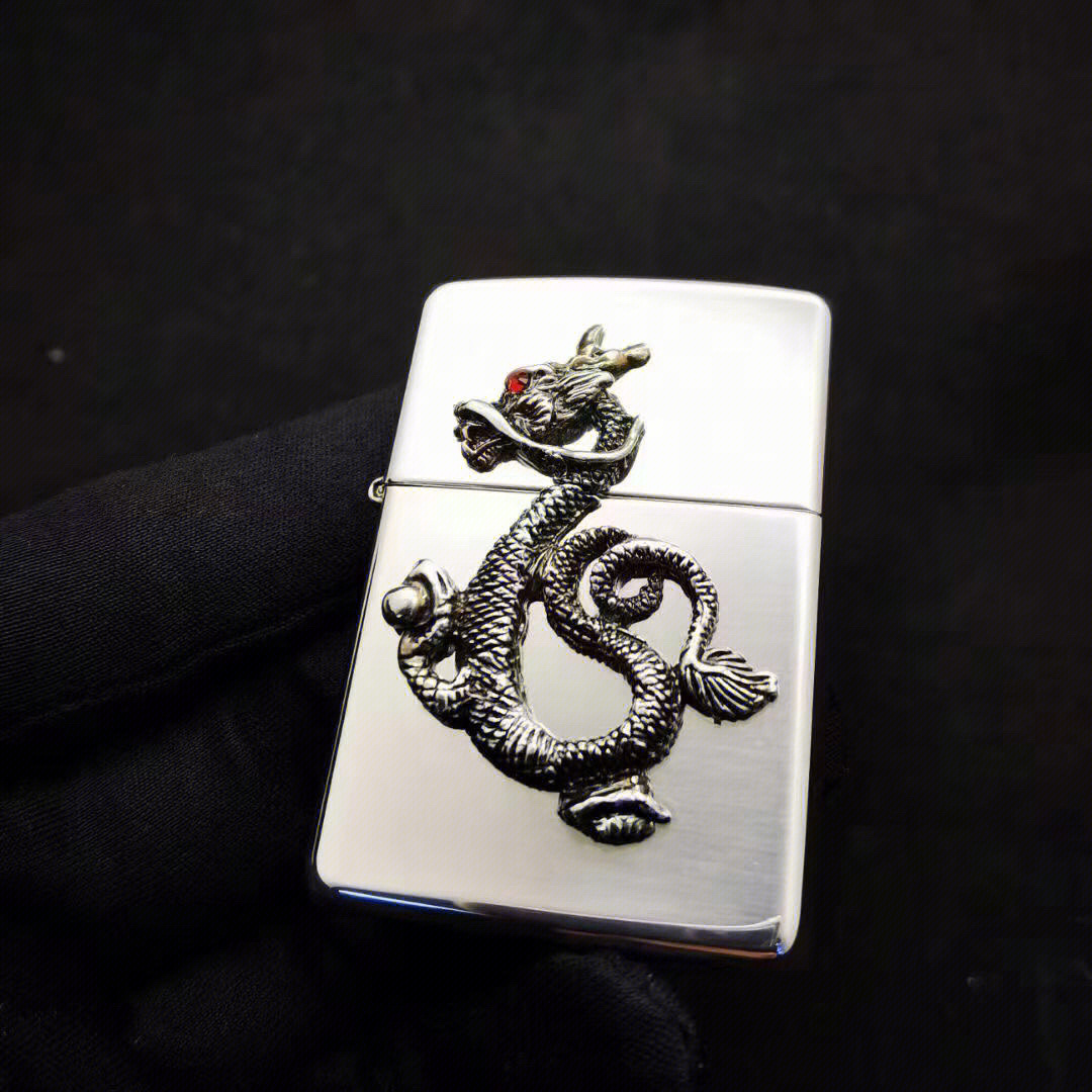 zippo纯银3d镶嵌红宝石飞龙