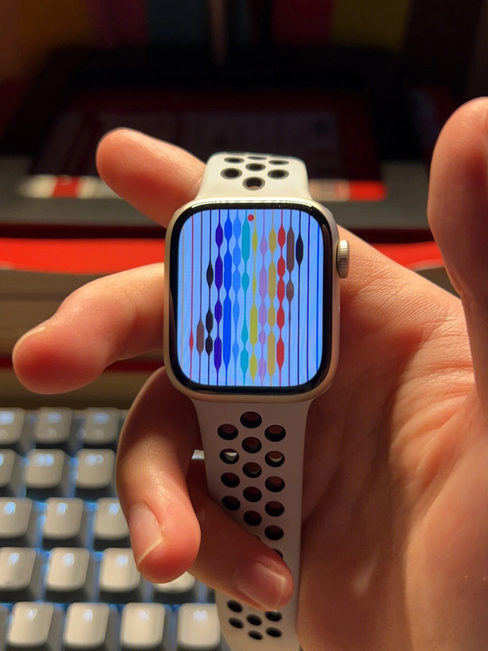Apple Watch彩虹表盘图片
