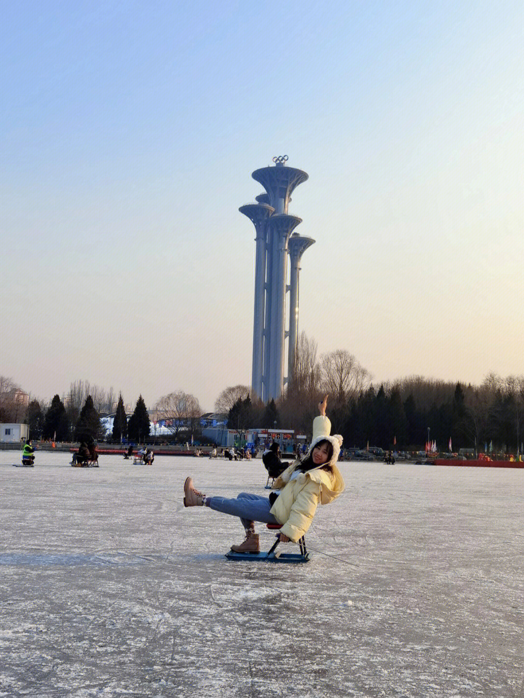 长春五环体育馆滑冰场图片