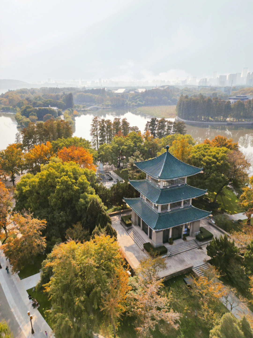 武汉风景去东湖浪费时间吧