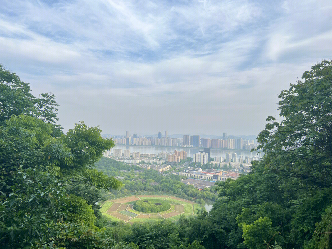 杭州凤凰山和玉皇山图片