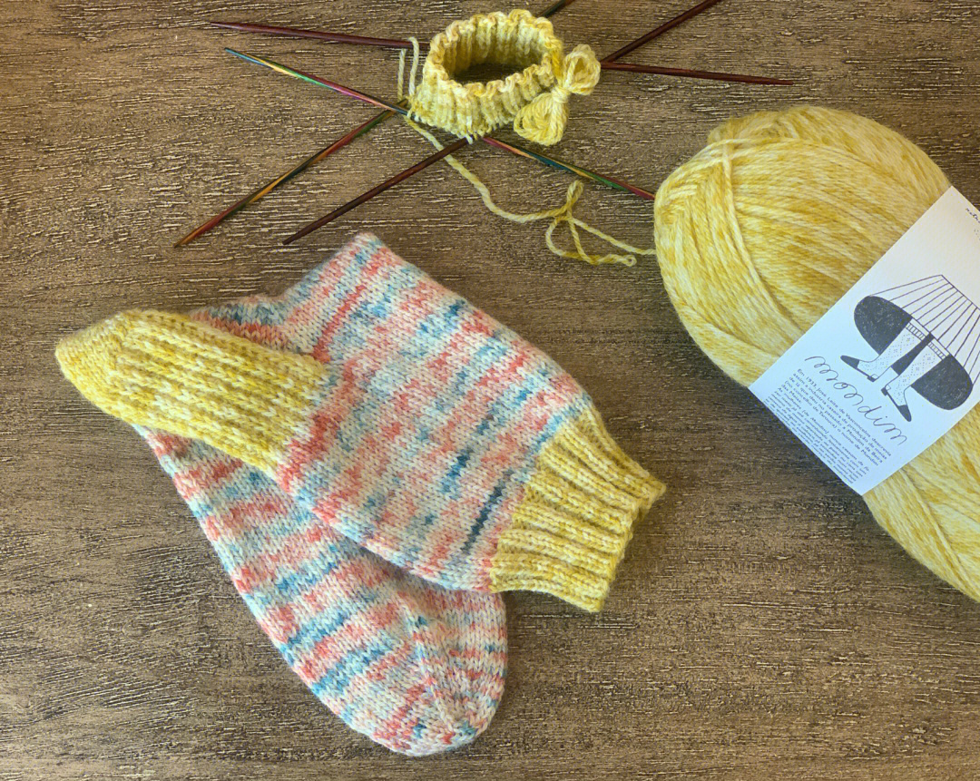 手工织袜子的花样织法图片
