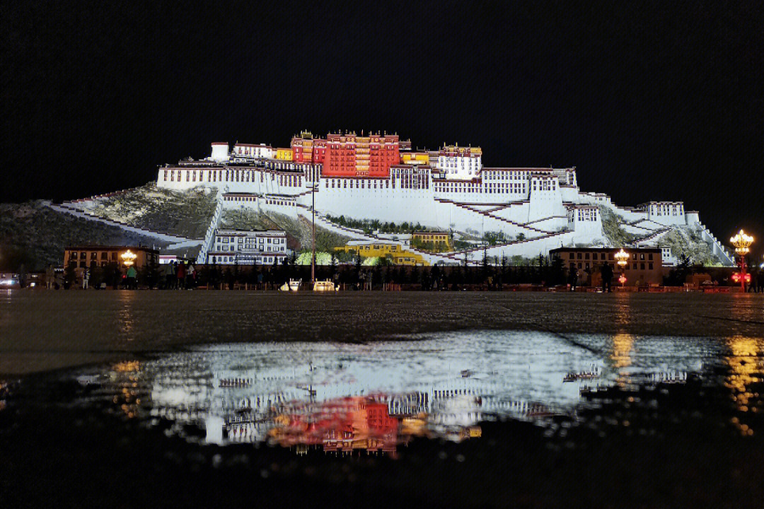 西藏10丨布达拉宫没有升旗夜景更好看