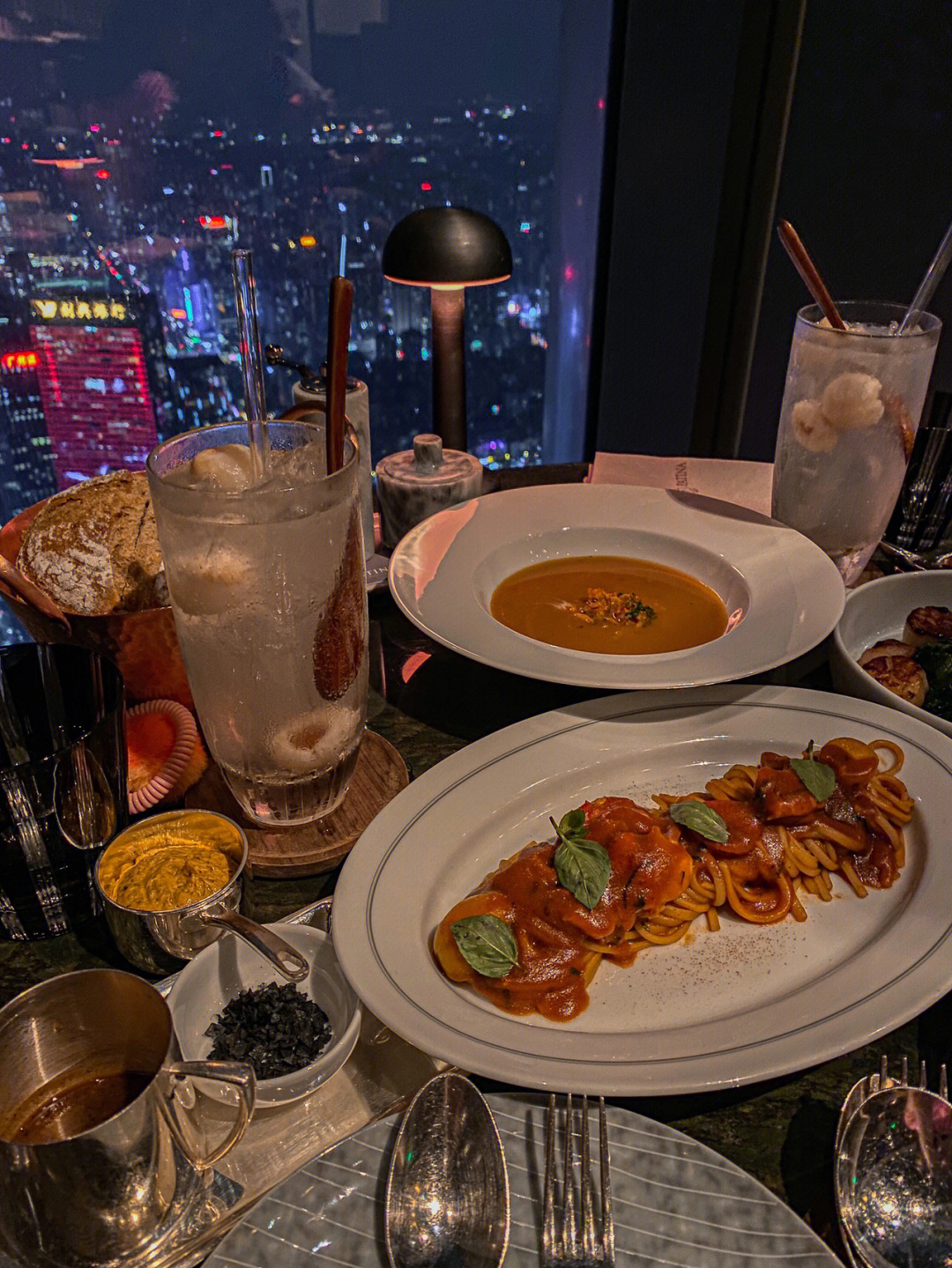 广州瑰丽酒店自助餐图片